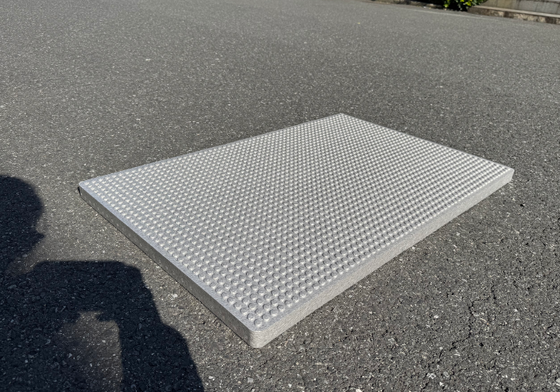 Environmental Friendly Shower Mat and Non Slip Mat with Impact Resistance and Aging Resistance for Bathroom Safety