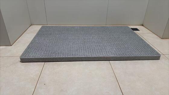 Massage Bumps Shower Mat and Fast Drainage Bath Mat with Mold Resistant Non Slip Mat Design for Safe Bathrooms